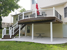 Deck Builder St. Louis Curved Deck and Rail
