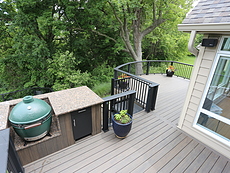 St. Louis Curved Deck with Grill